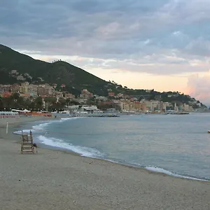 Quiete Ad Un Passo Dal Mare Appartamento Albisola Superiore